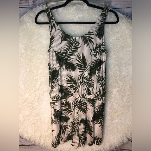 Lascana Tropical Green and Cream Jumpsuit NWOT 38🌴🍍🌴 - Picture 12 of 15